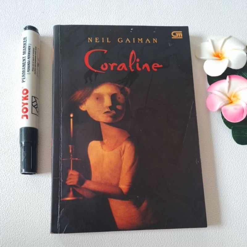 Novel CORALINE neil gaiman prelove