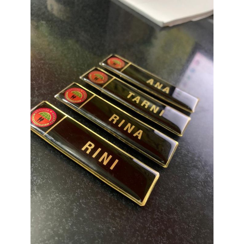 

Nama dada Kuningan / Name tag