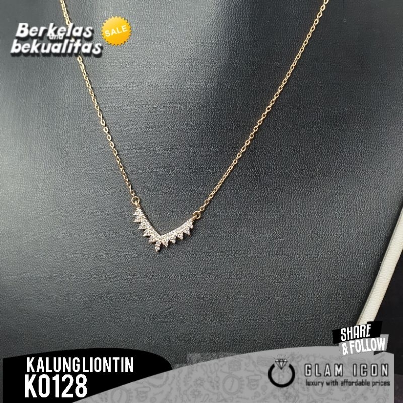 Kalung liontin Motif V Aurel ukir K0128