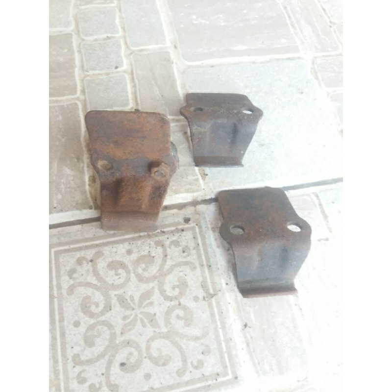 cantolan kancing jok braket kancing jok v75 ori