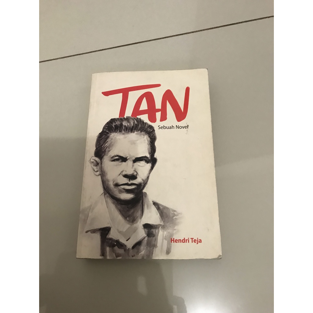 TAN: Sebuah Novel