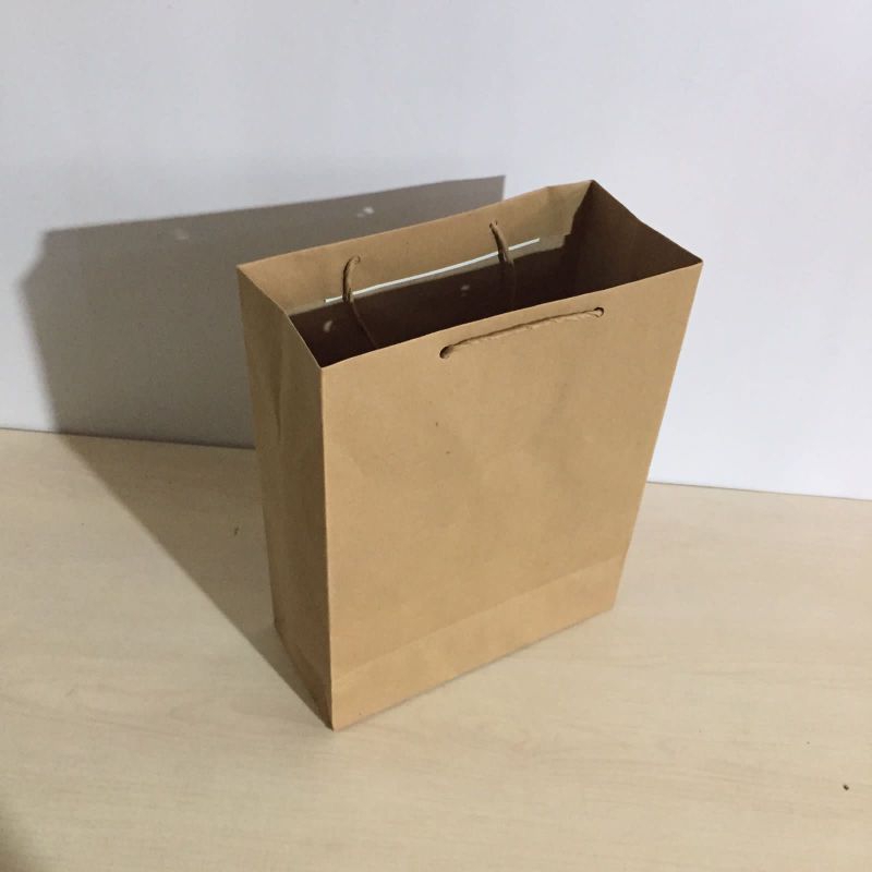 

jual tas kertas harga terbaik dan termurah februari 2023/free desain/Paperbag polos murah