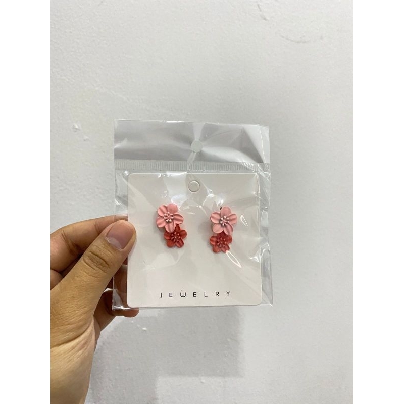 aksesoris anting hijab Daisy