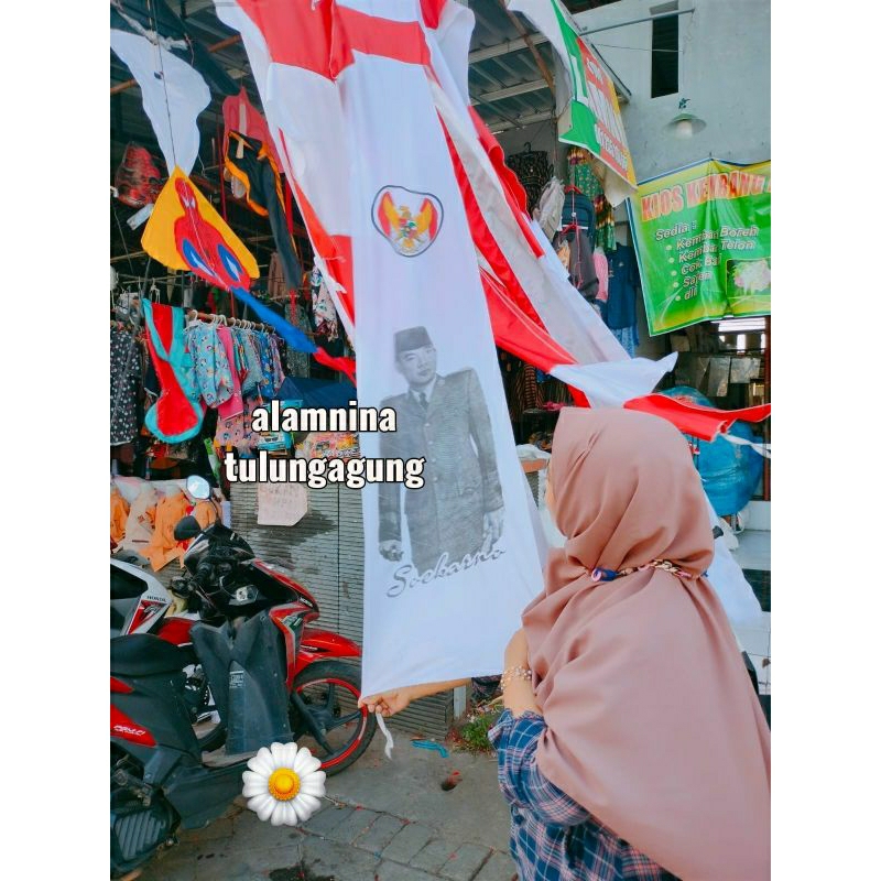 umbul umbul bendera garuda republik indonesia soekarno merah putih bendera rumah kantor jalan raya