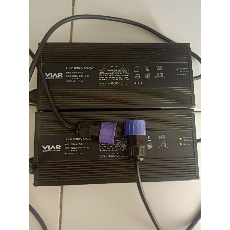 Charger motor listrik viar Q1 dan Q2