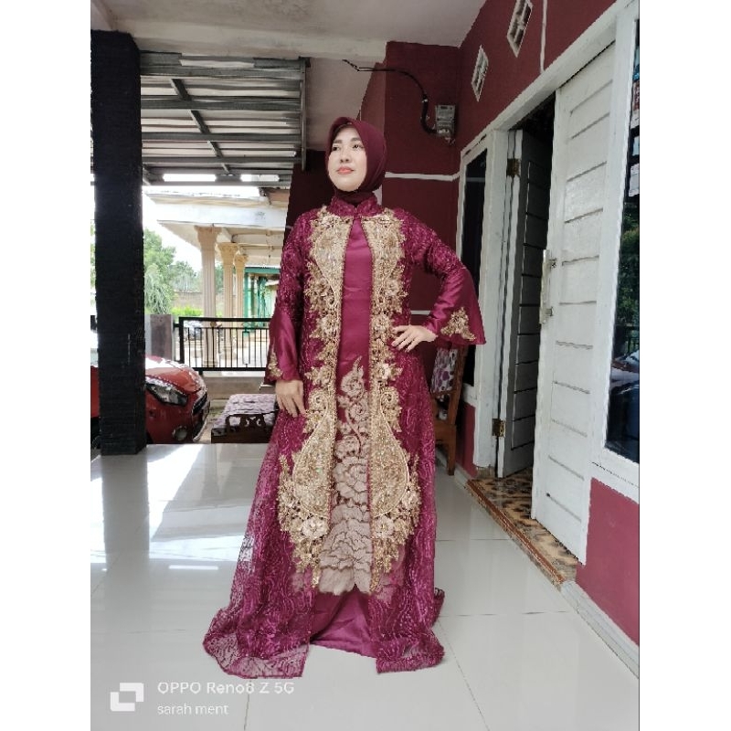 dress mahkota dewa