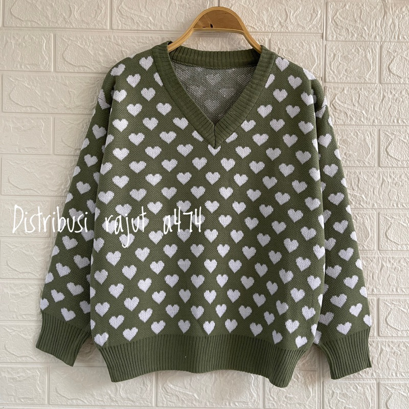 YANTI SWEATER RAJUT OVERSIZE MOTIF LOVE KERAH V ATASAN WANITA LENGAN PANJANG