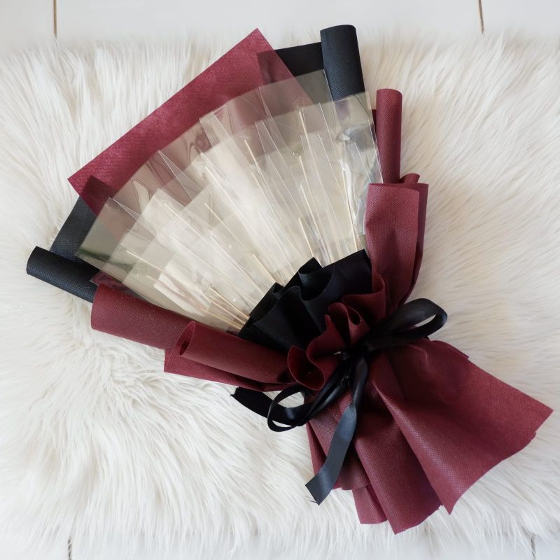 

U.01 || Buket uang kosong spunbond hadiah wisuda sempro semhas bouquet Makassar