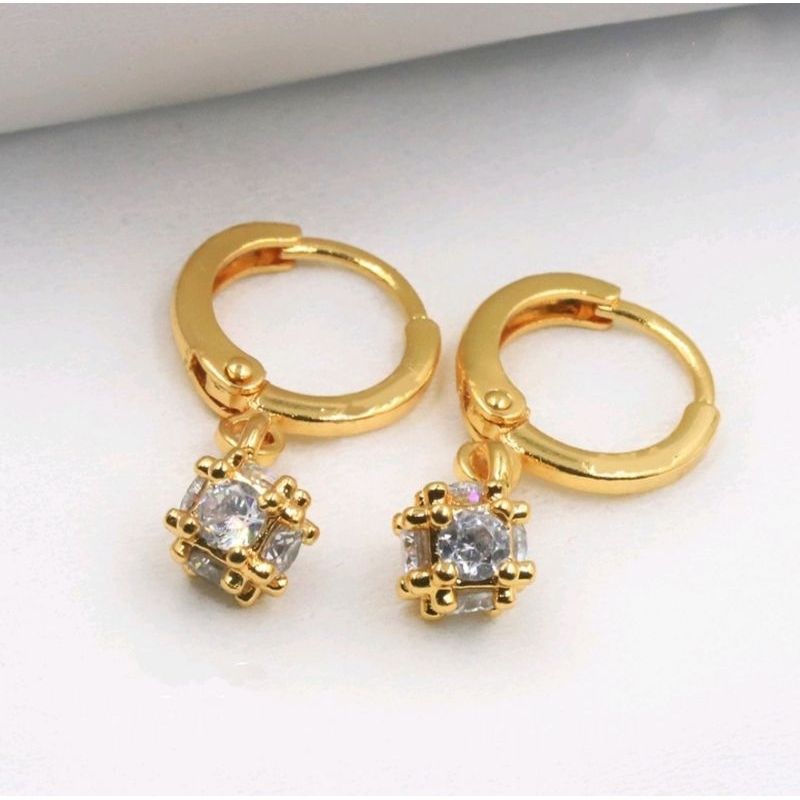 anting wanita titanium/anting  Anak anak  motip jepit permata bulat gantung anti luntur