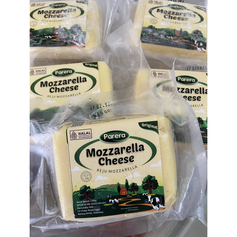 

KEJU MOZZARELLA PARERA 200gr ~ GALERI PLASTIK FROZEN FOOD