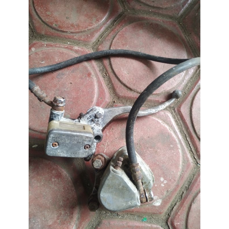 kaliper master rem Suzuki gp 100 gp 125 suzuki TRS