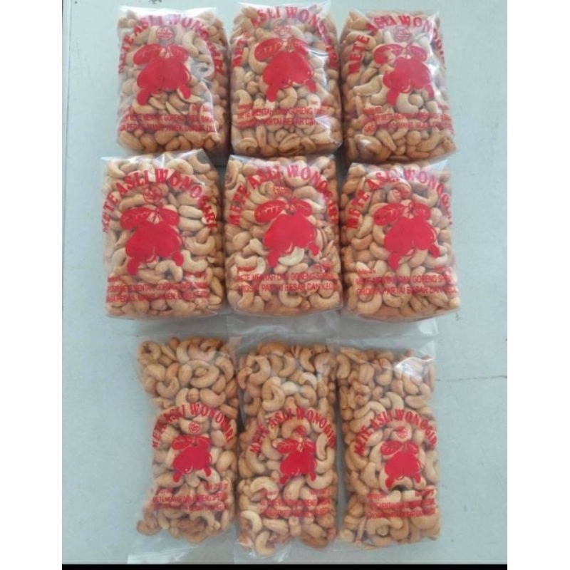 

kacang mede