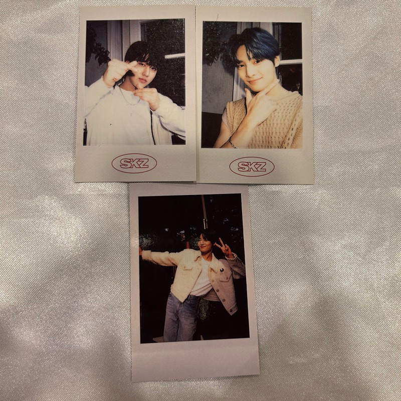 [CLEARANCE] stray kids pin badge beyond live season greetings pola benefit mini pb in life pc photoc