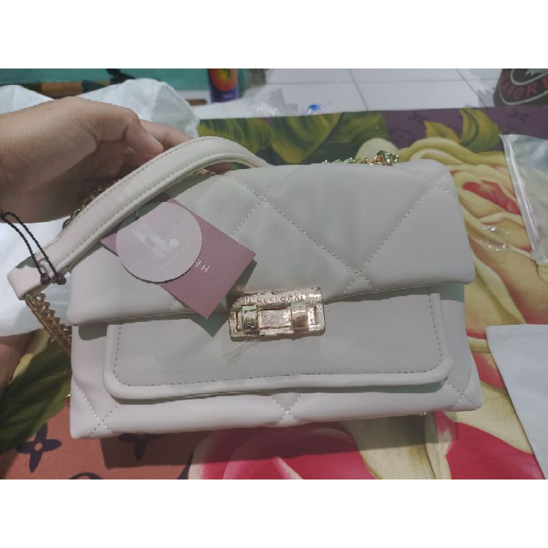 LONDON BAG by HEYLOCAL.id (Vanilla)