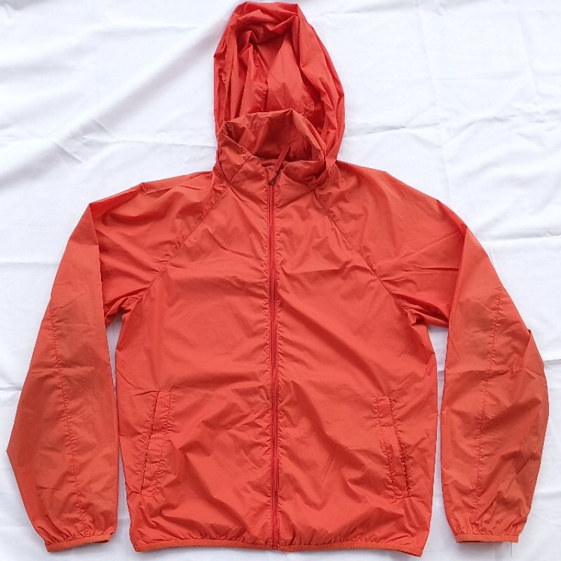 Jaket Running tipis ourdoor Second Thrift murah uniqlo