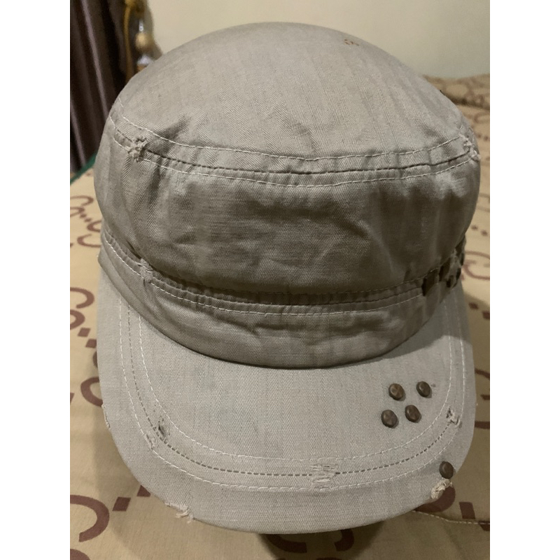 topi komando sekon “Von Dutch”