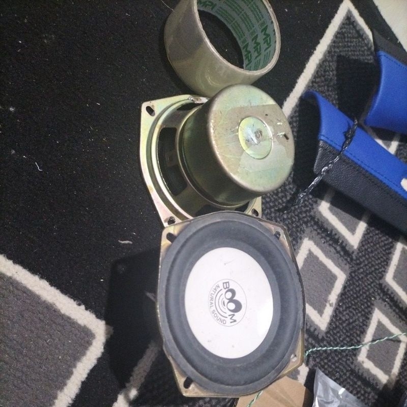 subwofer 4,5" bekas