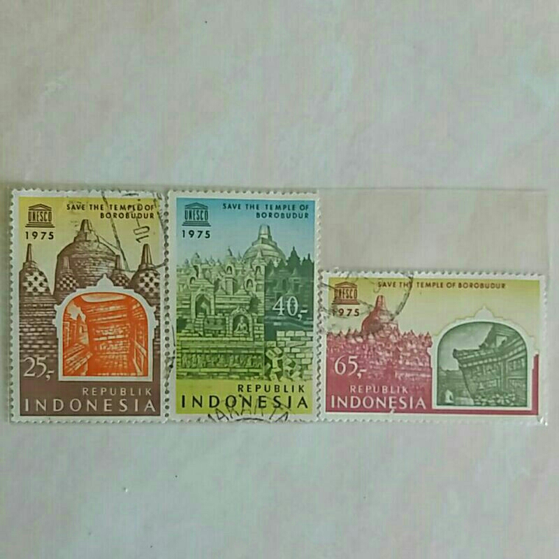 

(AC) Perangko Indonesia 1975 Perbaikan Candi Borobudur Set 3pcs Used