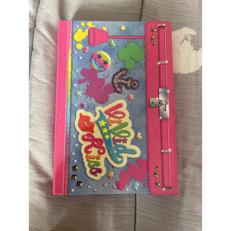 BOOKED Aikatsu Official Vivid Kiss Card Kartu Binder Koper