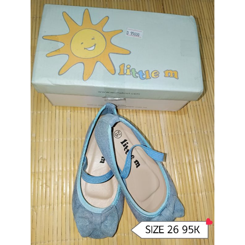 Sepatu Little M