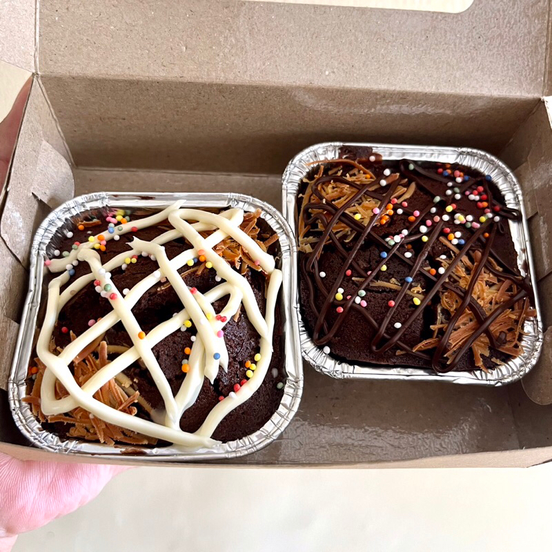 

HAMPERS BROWNIES CAKE FOIL