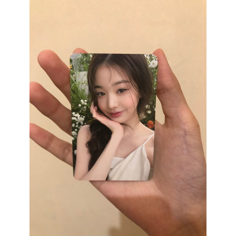 PC PHOTOCARD HAPA KRISTIN DEWY WONYOUNG IVE