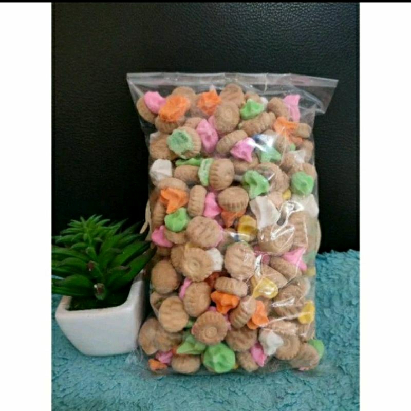 

BISKUIT GEM BUNGA 1KG. GEM ROSE 1KG