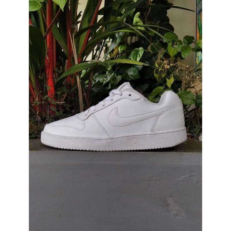 SEPATU KASUAL / SNEAKERS WANITA NIKE EBERNON PUTIH BNWB