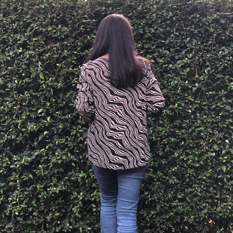 Dasi Zebra - Blouse Lengan Panjang - Atasan Wanita