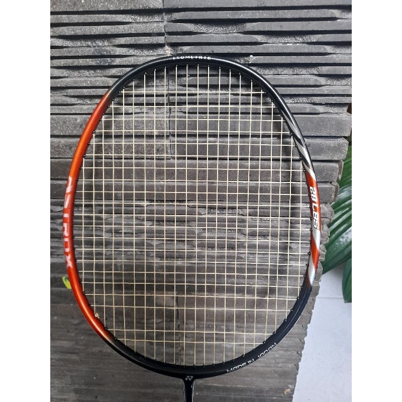 yonex astrox tour 8500