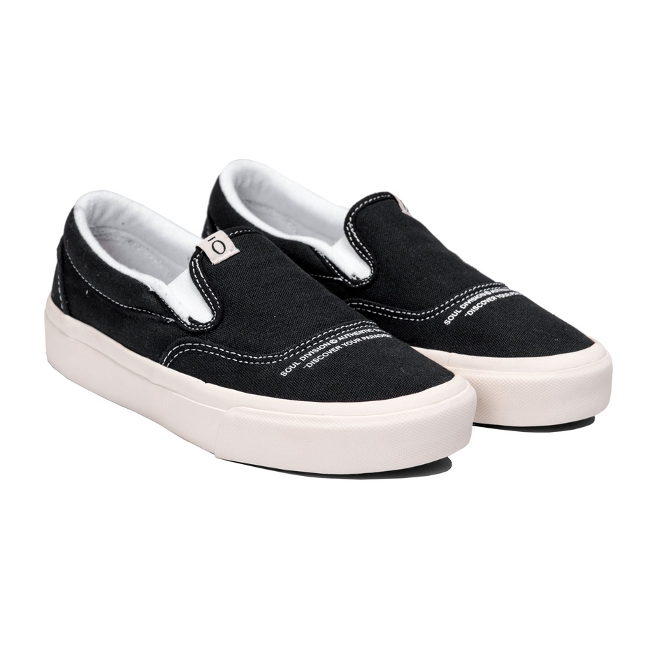 Sepatu Noosa Liberta Slip On Classic Black / White
