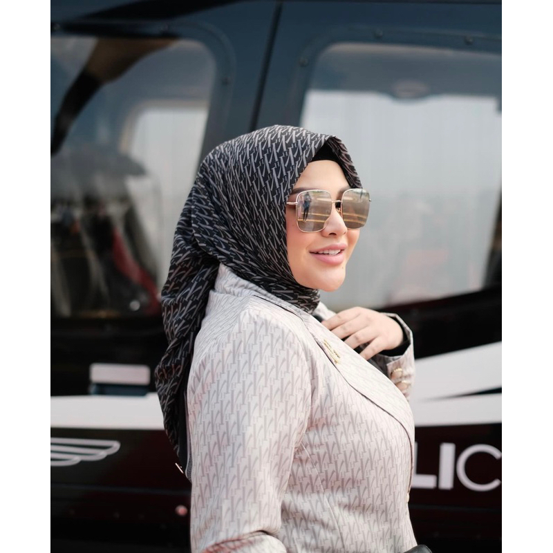 Hijab Segiempat Voal Motif Taran Viha series