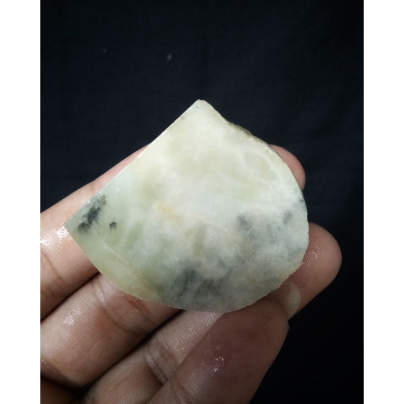 Rough Bahan Giok Sojol Sulawesi