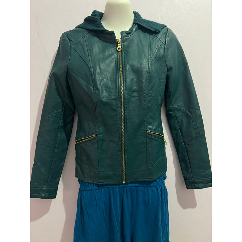 Paket GUESS jaket Wanita, Marc NY jacket , ADIDAS backpack preloved ori