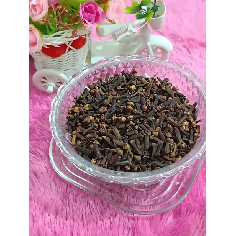 

Cengkeh utuh /cloves