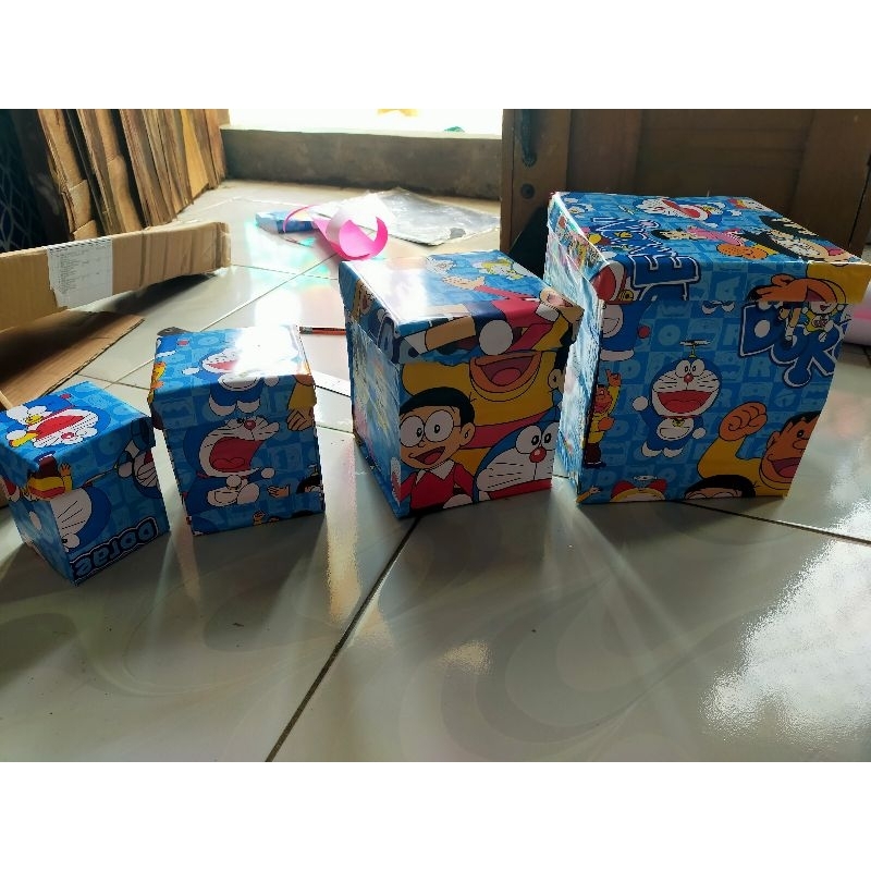 

exploisan box / snack box ulangtahun