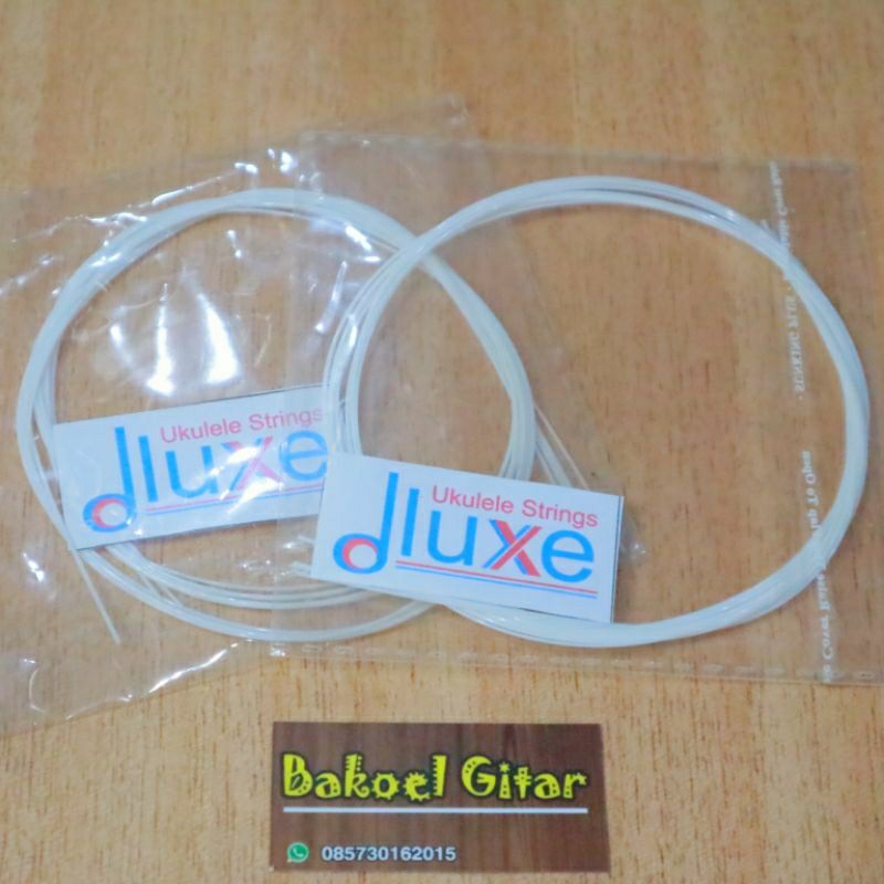 Senar ukulele unpacking Dluxe isi 4 senar Bahan Aquila
