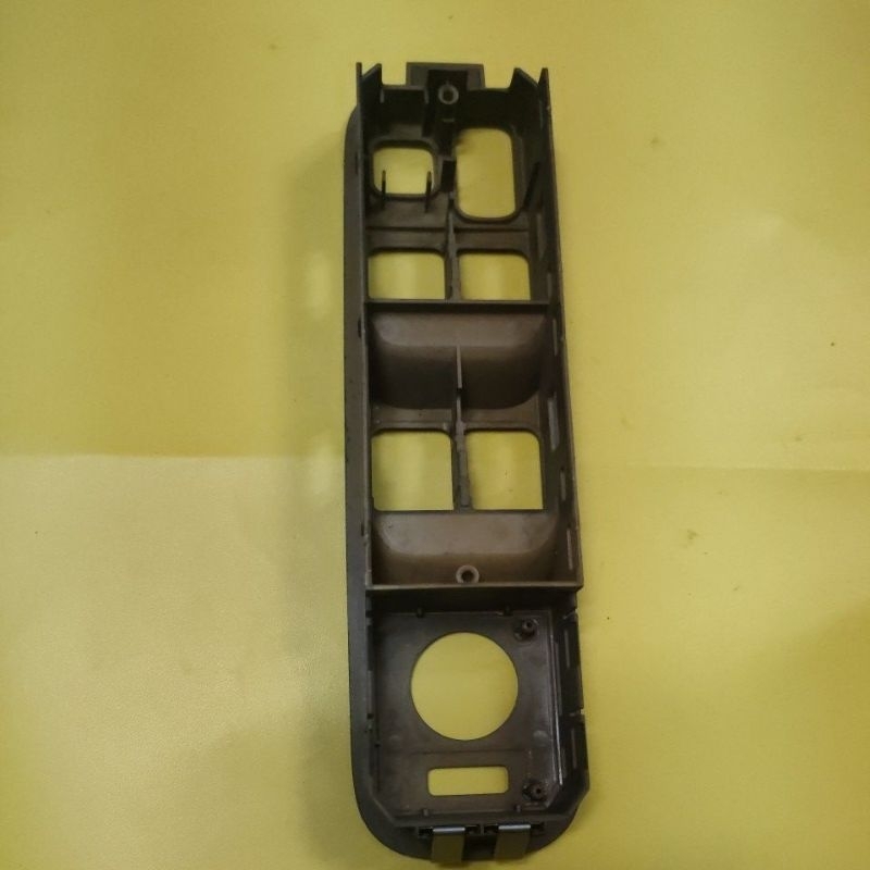 COVER SAKLAR POWER POWER WINDOW SUZUKI ESCUDO 1,6