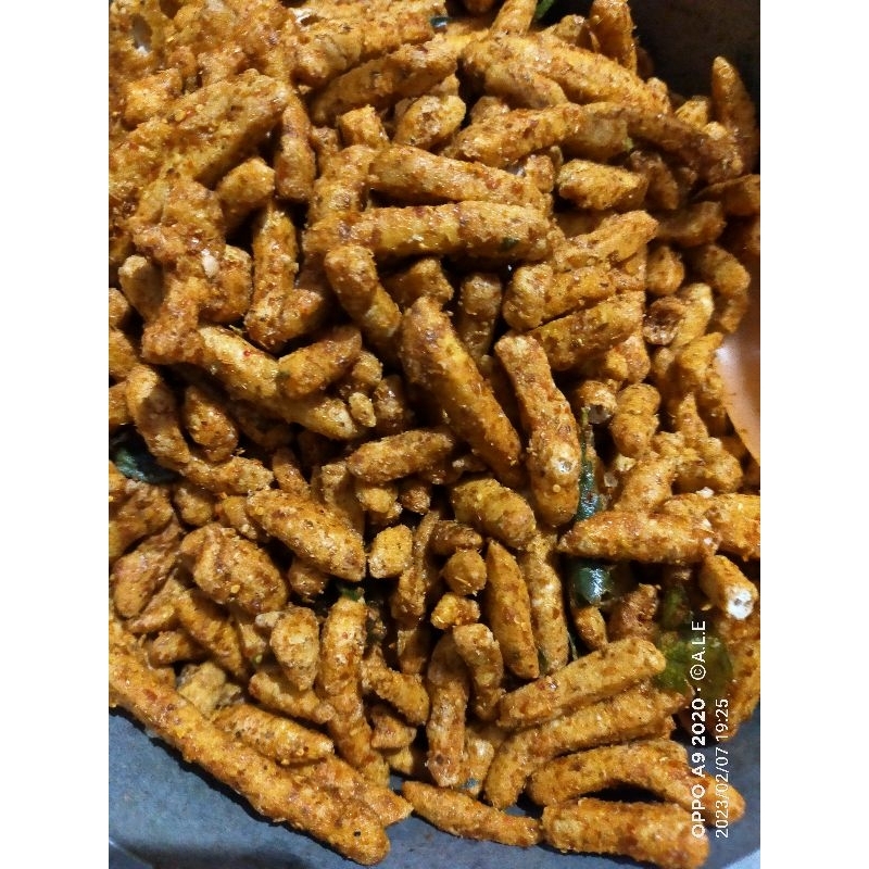 

Camilan murah jember / basreng pedas daun jeruk / usus krispi original dan pedas balado / kerupuk seblak makaroni kripca keripik kaca