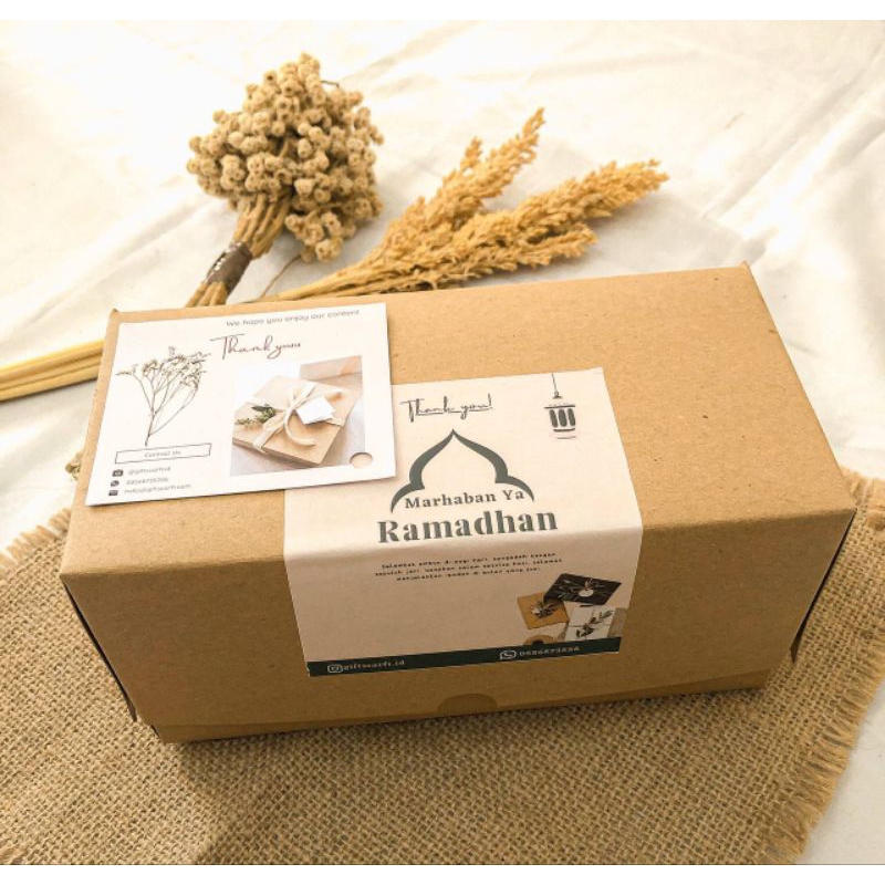 

HAMPERS LEBARAN