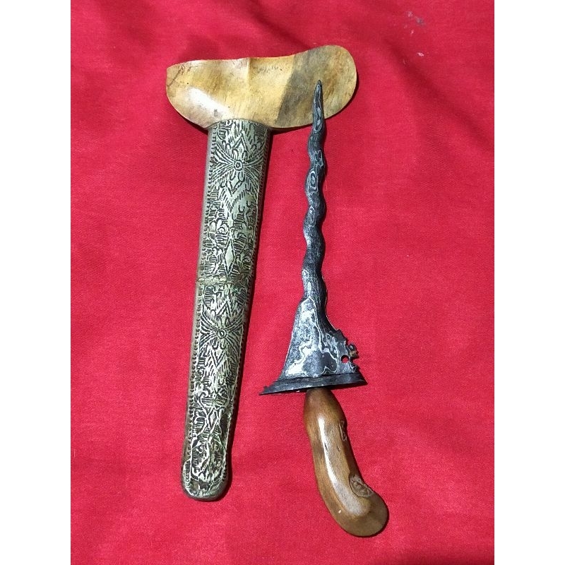 keris patrem nogo siluman