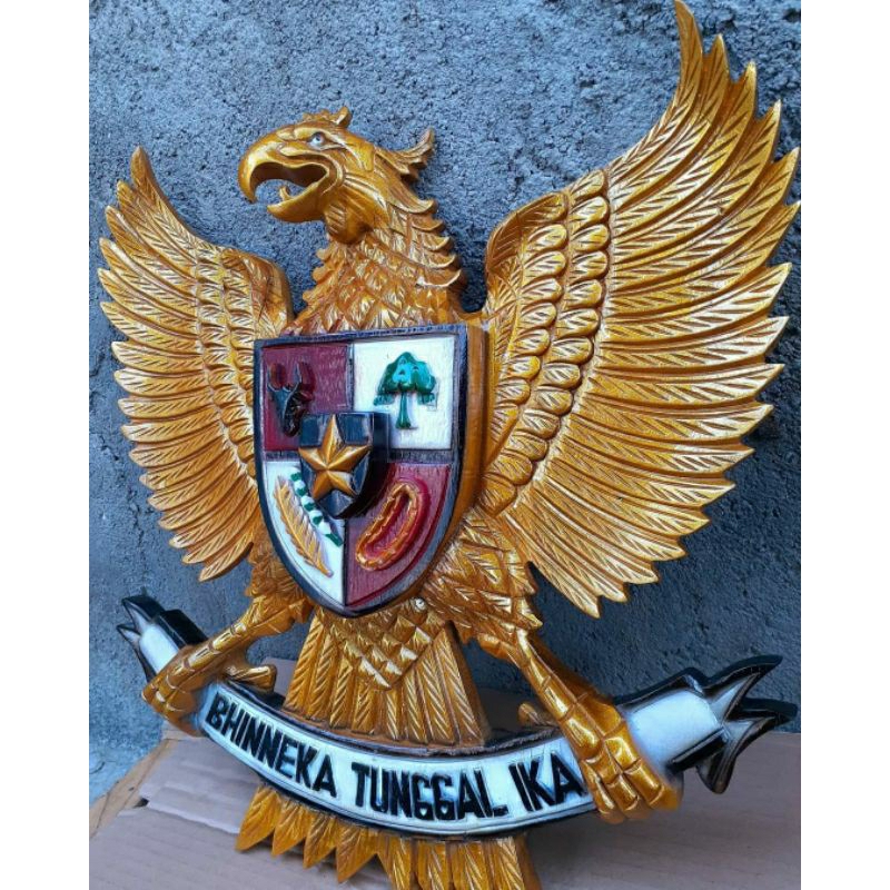 GARUDA PANCASILA UKIRAN KAYU JATI