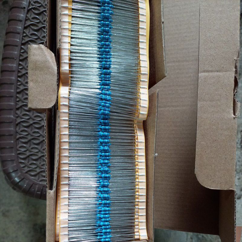 Resistor 4r7 1/4watt metal film