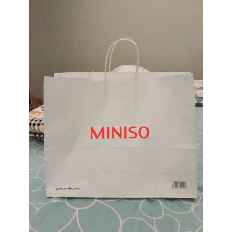

Paperbag Miniso No Deffect!