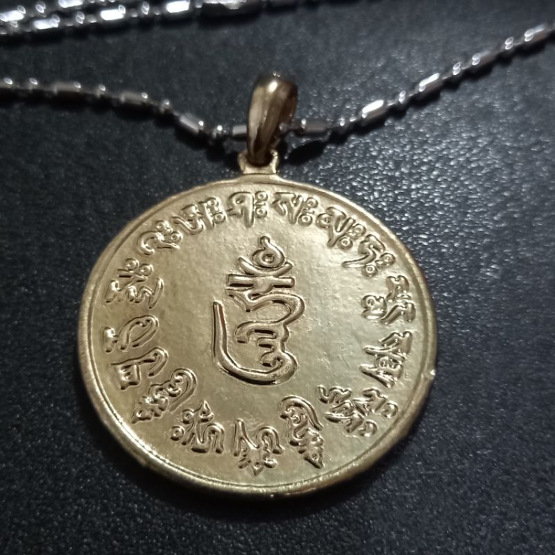 kalung mahaguru padmakumara warna gold