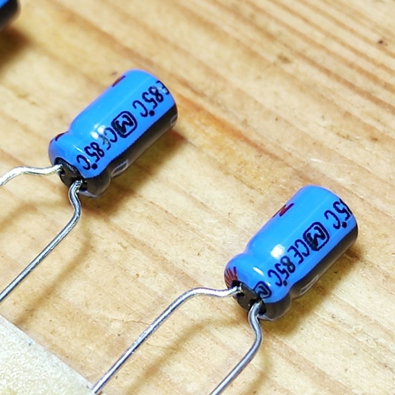 Elco 1uf 50V PANASONIC Biru Mini Asli Elko JAPAN kapasitor capacitor capasitor 1u 1 uf bukan 25v 35v