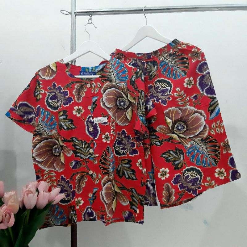 Kencana Ungu Label Biru Maxi 95 warna merah/piyama batik berkancing depan atas.sd bawah