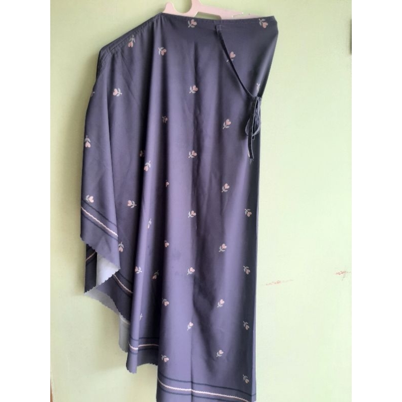 preloved ceria bergo vanilla hijab
