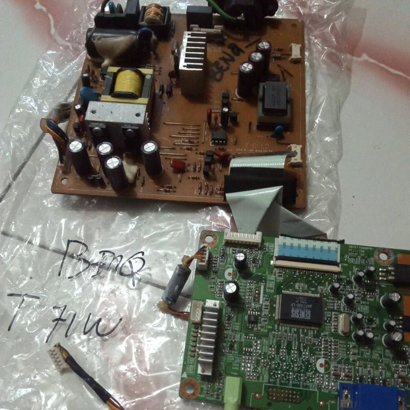 mesin monitor lcd merk Benq T71 w