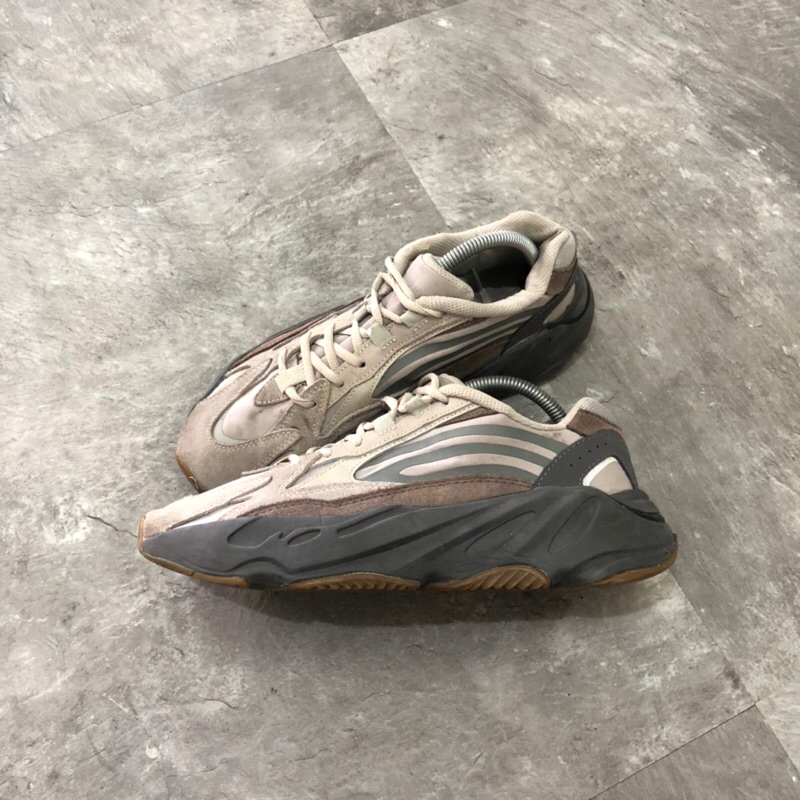 Adidas Yeezy Boost 700 V2 Tephra